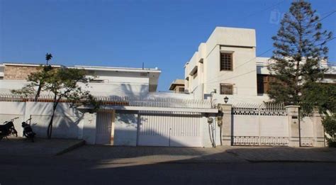 Clifton Guest Houses in Karachi - Room Deals, Photos & Reviews