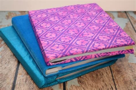 DIY Stretchy Book Covers | The TipToe Fairy