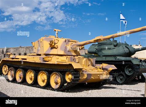 Charioteer tank destroyer hi-res stock photography and images - Alamy