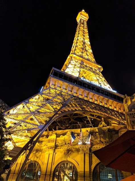 Eiffel Tower, Paris. Casino. In Vegas. : r/pics