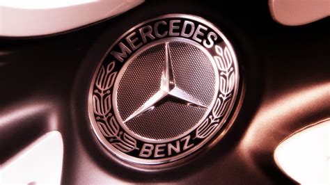 Wallpaper Ida: MERCEDES BENZ LOGO WALLPAPER - 1