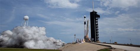 Here Are the Glorious HD Photos of the SpaceX Crew Dragon Launch ...