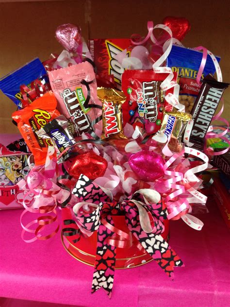 Valentine Tin Candy bouquet | Diy valentines gifts, Valentines day baskets, Valentine craft gifts