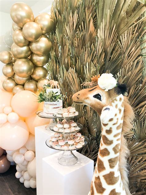 Safari Baby Shower Decor Ideas | Safari baby shower, Safari baby shower decorations, Baby party ...