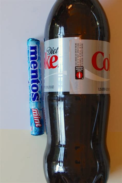 Diet Coke Mentos Experiment | TinkerLab