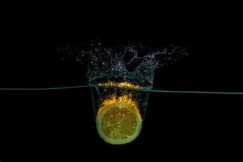 Is water with lemon really a solution for detoxification? - Bypes