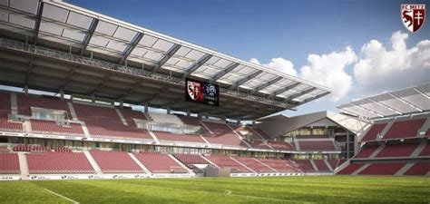 Nouvelle tribune et nouvelles installations au stade du FC Metz (2019)