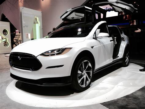 Tesla’s mass-market Model 3 will be available as a crossover, too | Ars ...