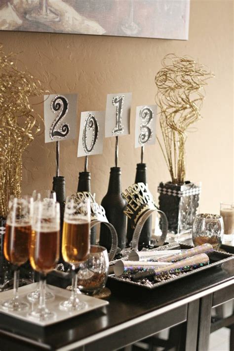 20 Wonderful New Year Eve Party Ideas | HomeMydesign