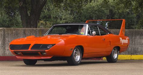 Looking Back At The 1970 Plymouth Road Runner Superbird | HotCars