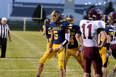 Prep Football Roundup: No. 1 Mountain Lake takes over late against RCW - West Central Tribune ...