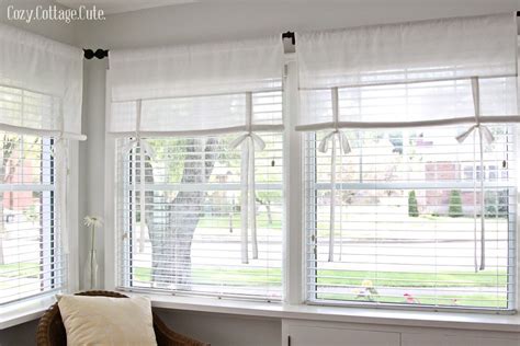 curtain idea? | Sunroom decorating, Sunroom curtains, Sunroom