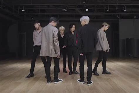 Watch: iKON Impresses With Mesmerizing Dance Practice Video For "Why Why Why" | Soompi