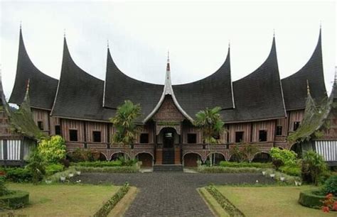 Rumah Adat Padang [100% Lengkap] Gambar Dan Penjelasan