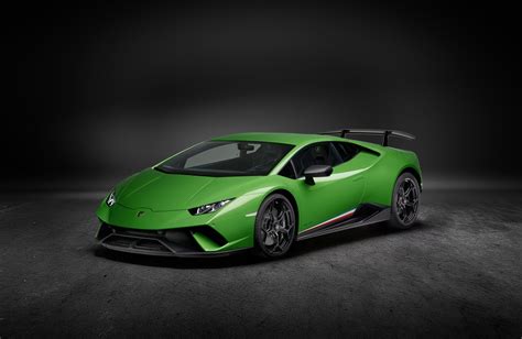 The Lamborghini Huracán Performante Wrangles the Wind for Supercar Superstardom | WIRED