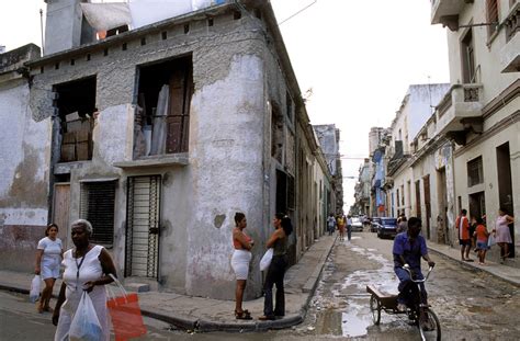 File:Old Havana Cuba.jpg - Wikimedia Commons