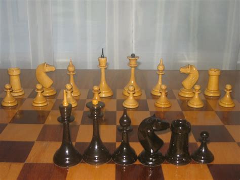 Which Vintage Soviet Russian Set do you Like the Most? - Chess Forums - Page 7 - Chess.com