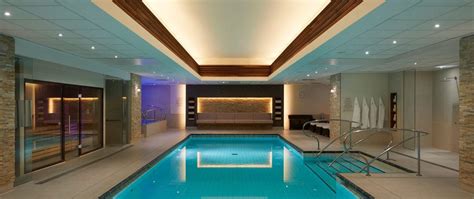 13 family friendly hotels in London with a swimming pool - Globetotting