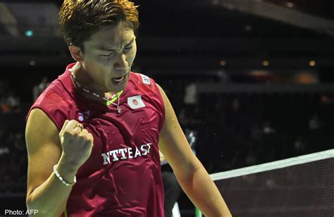 Badminton: Momota hangs tough for glory, News - AsiaOne