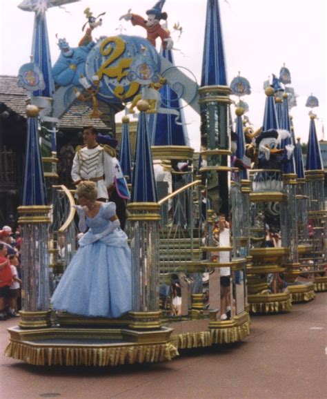 The Top 10 Walt Disney World Parade Soundtracks - WDW RadioWDW Radio