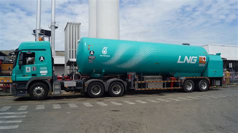 Malaysia's Petronas in LNG truck delivery move - LNG Prime