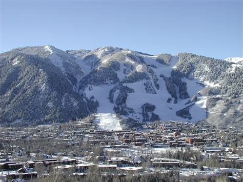 Aspen Ski Resort | Aspen Ski Vacation Packages | SkiSync