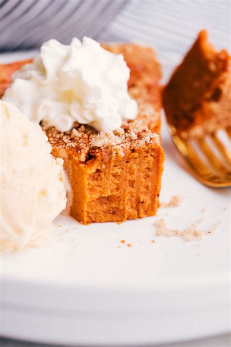 Easy Healthy Crustless Pumpkin Pie Recipe | The Food Cafe