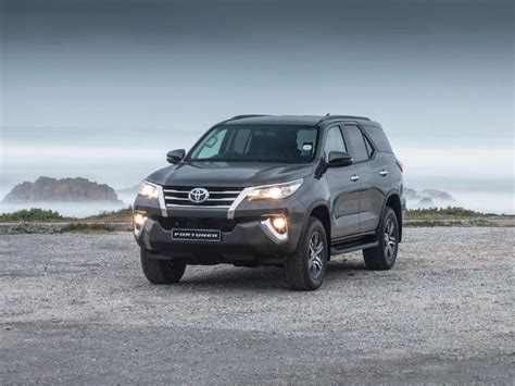 Everything you need to know about the Toyota Fortuner - Expert Toyota Fortuner Car Reviews ...