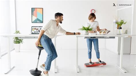 4 Standing Desk Benefits: Are They Worth It To Buy?