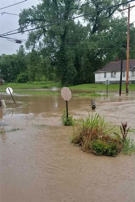 Can FEMA save the 'poorest town in America' from drowning in its own poop? | Grist