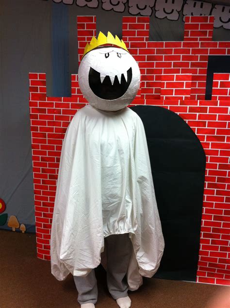 Mario King Boo Costume