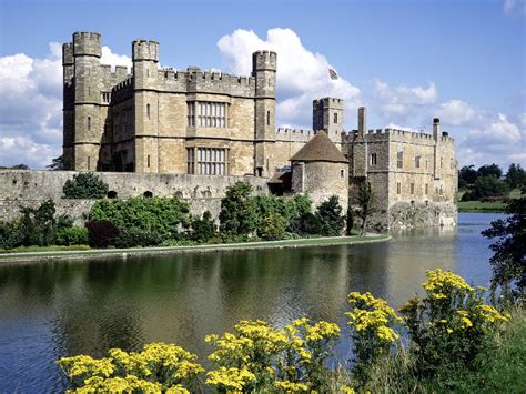 Leeds Castle Kent England picture, Leeds Castle Kent England photo ...