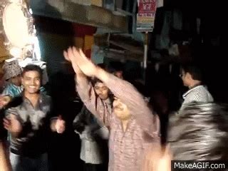 'Nagin dance' ruins wedding in India