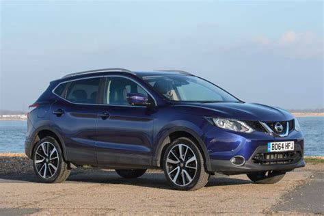 Detailed review Nissan Qashqai-features disadvantages