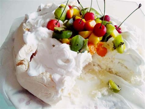 Pavlova recipe easy and quick – Indrani’s recipes cooking and travel blog