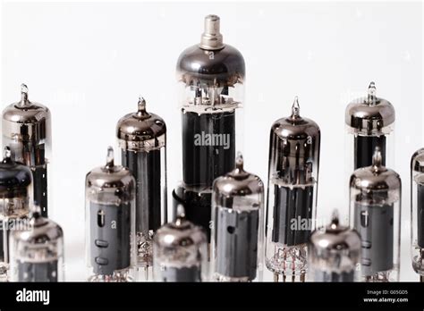 Vacuum tube transistor hi-res stock photography and images - Alamy