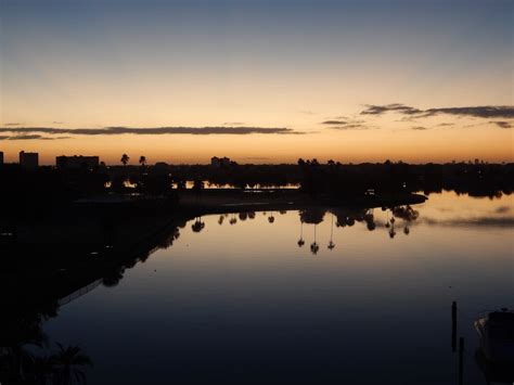 Calm Lake during Sunset · Free Stock Photo