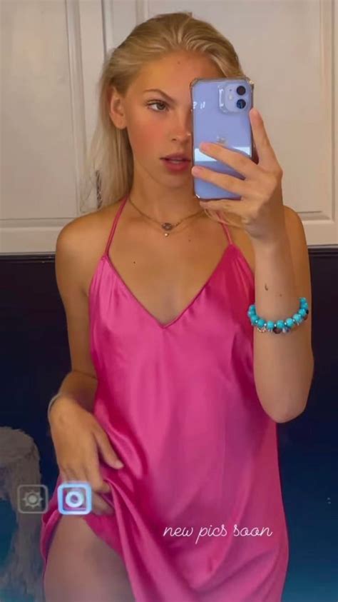 Jordyn Jones Style, Clothes, Outfits and Fashion • CelebMafia