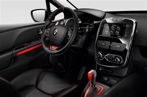 Renault Clio Sport V6 Interior - Design Corral