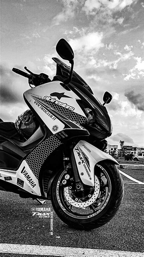 Tmax Yamaha 530, akrapovic, alpinestars, motor, motorcycle, HD phone wallpaper | Peakpx