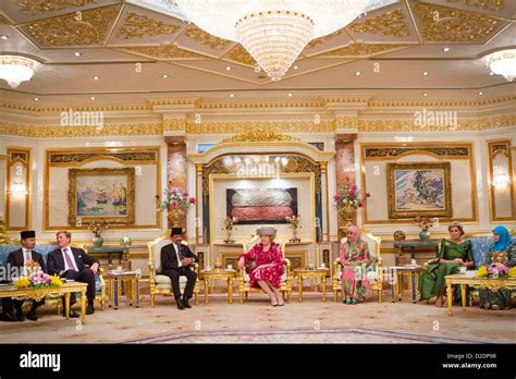 Hassanal bolkiah palace hi-res stock photography and images - Alamy