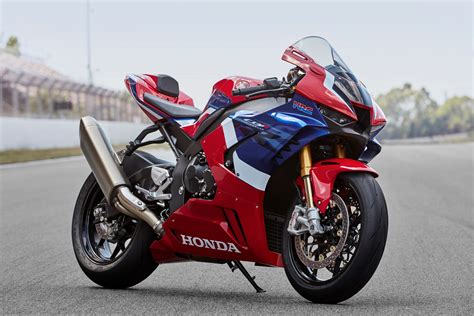 Honda CBR1000RR-R Fireblade SP; Monstrous Specs & Pricing - Adventure Rider