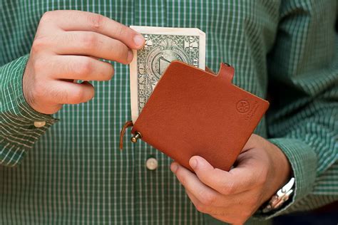 Bifold Wallet :: Behance