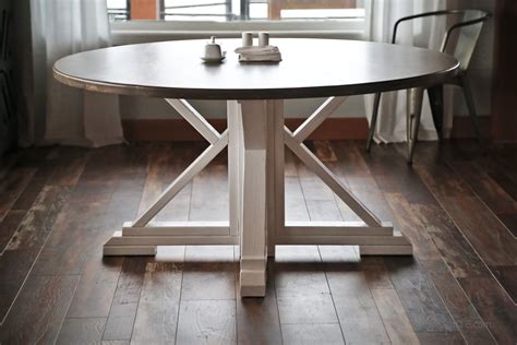 Round Farmhouse Table | Ana White