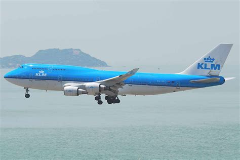 More airlines announce Boeing 747 retirement - Air Data News