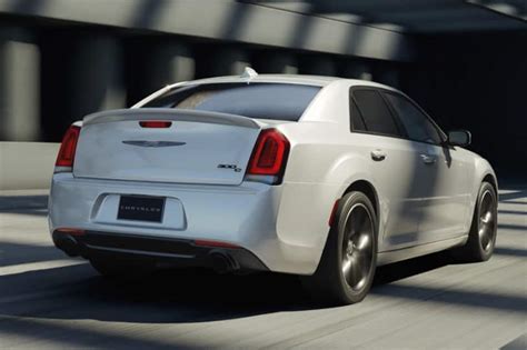 2023 Chrysler 300 Specs | Griffin Chrysler