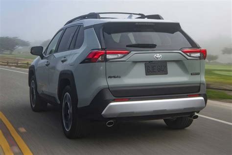 2020 Toyota RAV4 vs. 2020 Honda CR-V: Which Is Better? - Autotrader