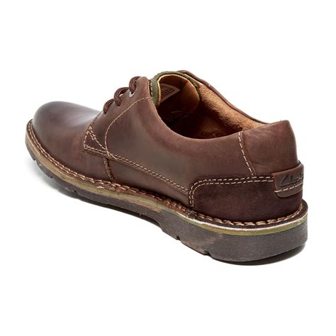 Clarks Edgewick Plain Leather Shoes in Brown for Men - Lyst