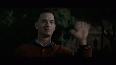 Forrest Gump Waving Hi Guys GIF | GIFDB.com