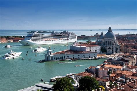 Central Venice to Marittima Port Shared Departure Transfer 2024